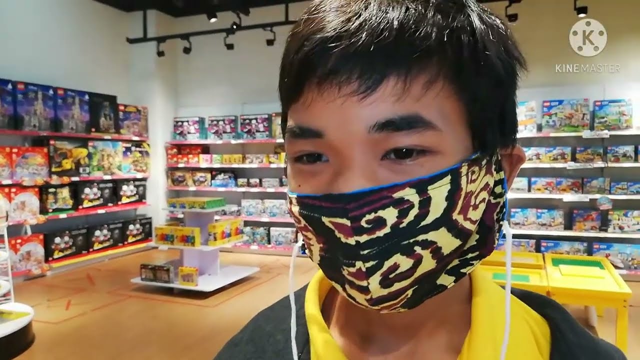 Memburu beyblade di viva city