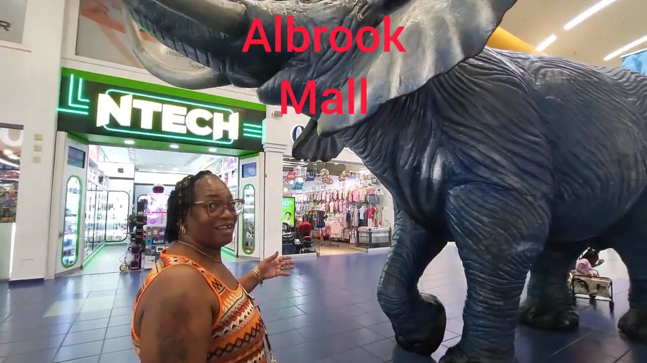 Торговый центр Al Brook Mall/ Панама-Сити, Панама. Крупнейший торговый центр в Панаме.