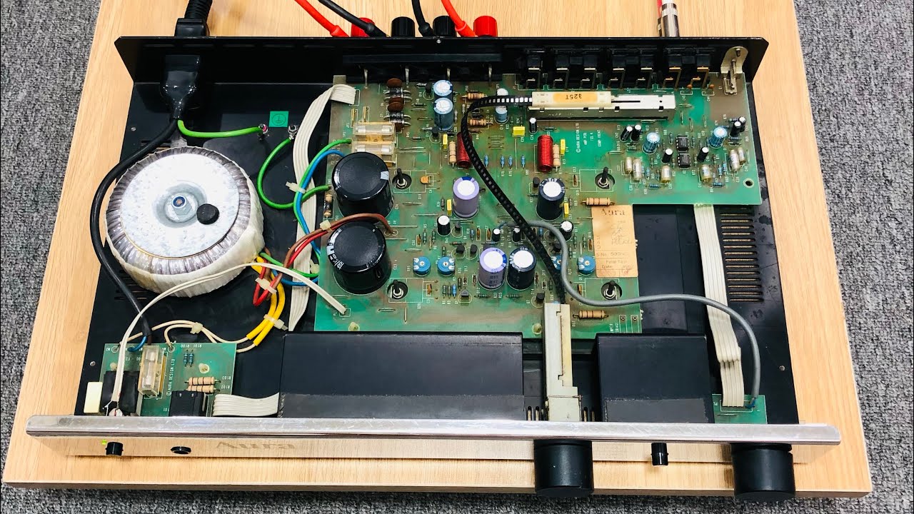 Nội thất Amply Aura VA-50 đến từ Vương Quốc Anh, LH: 0914453477