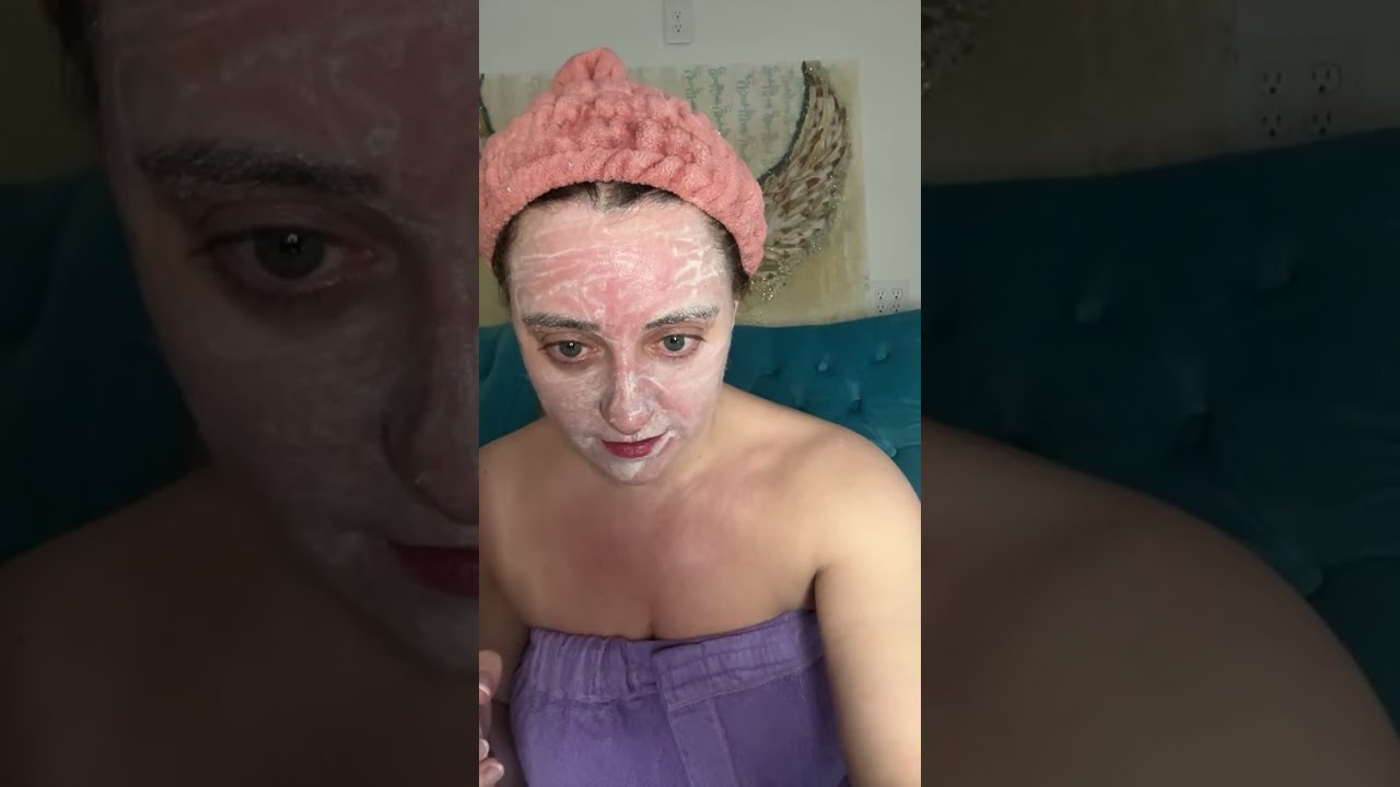 Ella Bardo is live! Face sculpting my turn