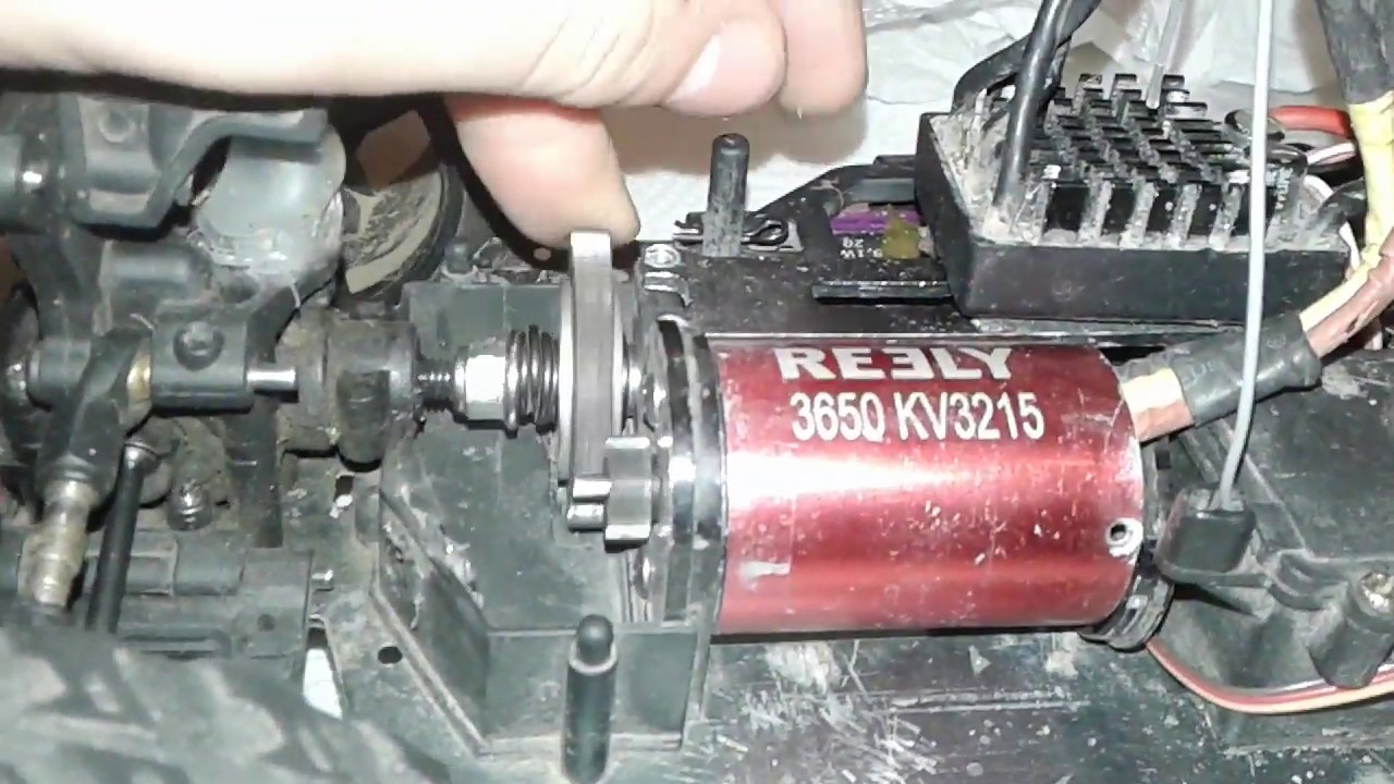 RC Auto mit Zwillingsbereifung (Test fahrt macht den Motor kaputt)