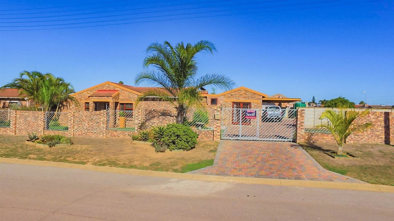 3 Bedroom House for sale in Eastern Cape | Uitenhage | Despatch | 33 Hauzen Street |