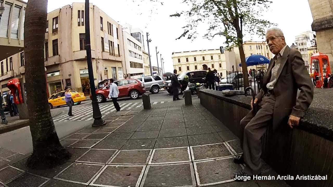 Caminando por el Centro de Manizales Caldas