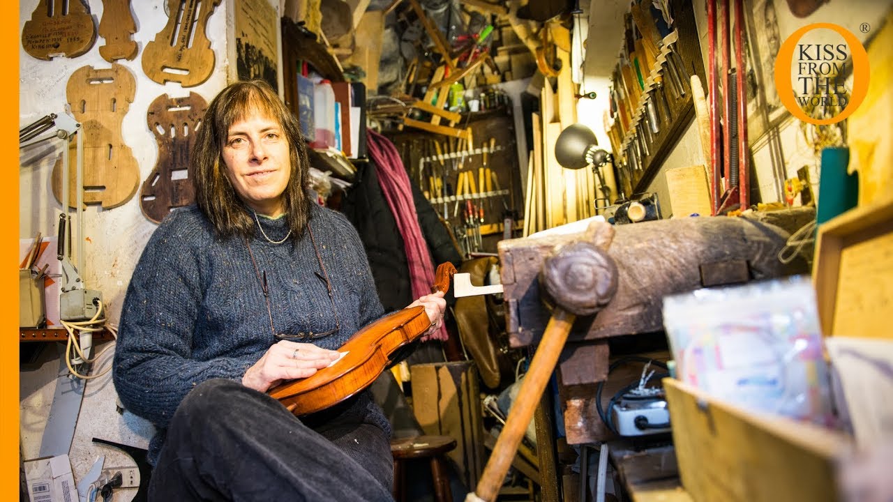 Luthier Lazzara: violin maker in a tiny and unique lutherie shop
