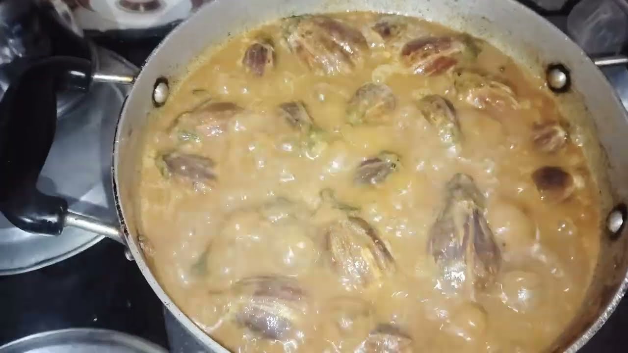 எண்ணெய் கத்திரிக்காய் குழம்பு 🥰 kathirikai kulambu 🥰 in tamil#shortvideo #food #cooking