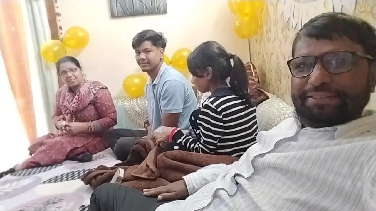 आज गए भतीजी को मिलने उत्तम नगर दिल्ली।