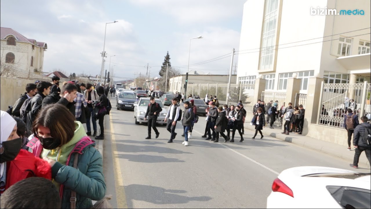 Bir keçiddə 3 məktəbli həyatını itirdi – Valideynlərin naləsi niyə eşidilmir?