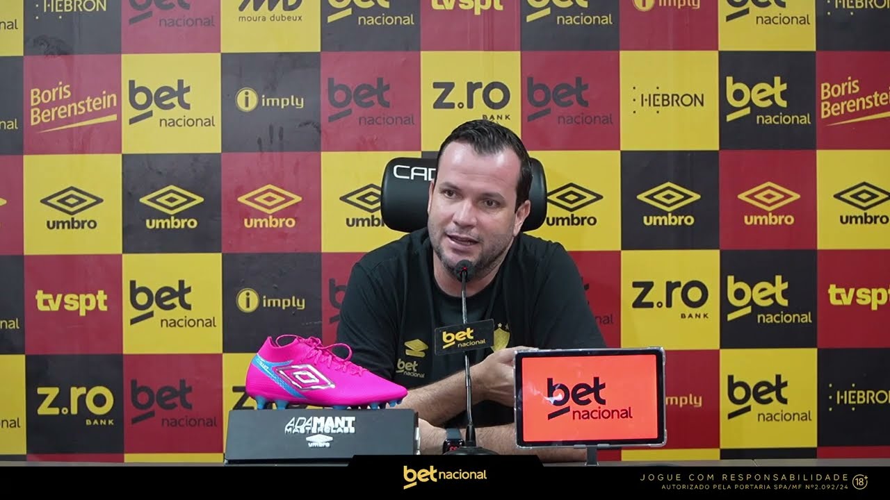 COLETIVA DO T&Eacute;CNICO DANIEL PAULISTA (SPORT X MIRASSOL)