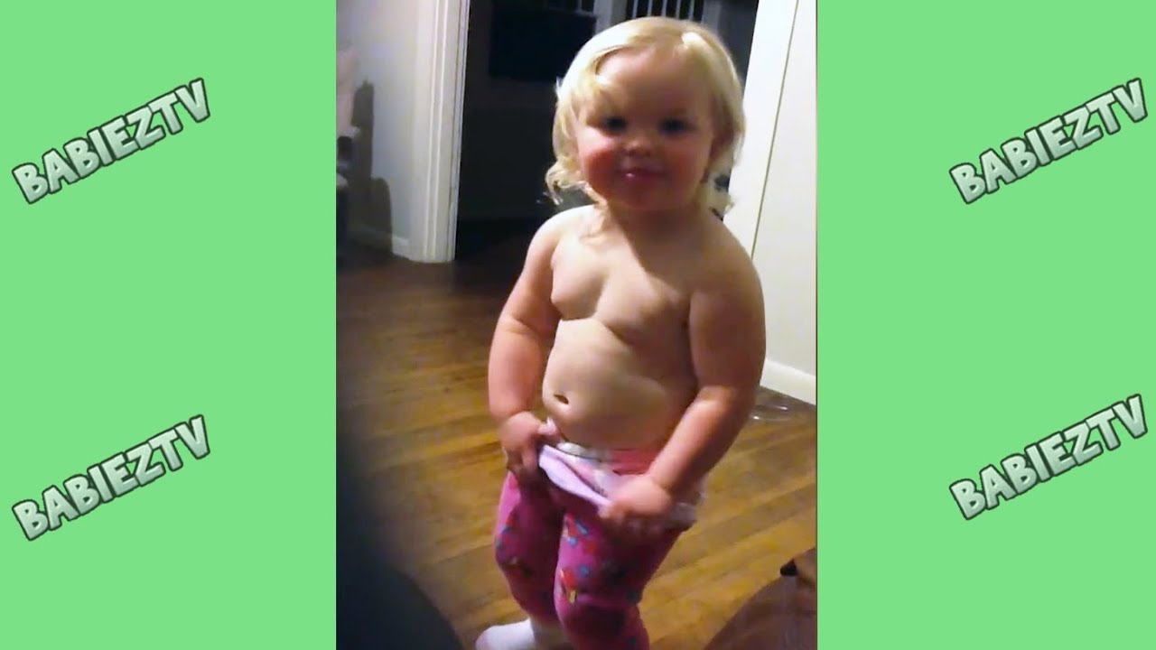 Le b&eacute;b&eacute; super dr&ocirc;le &eacute;choue! pr&eacute;parez-vous &agrave; RIRE! - Compilation plus dr&ocirc;le enfants