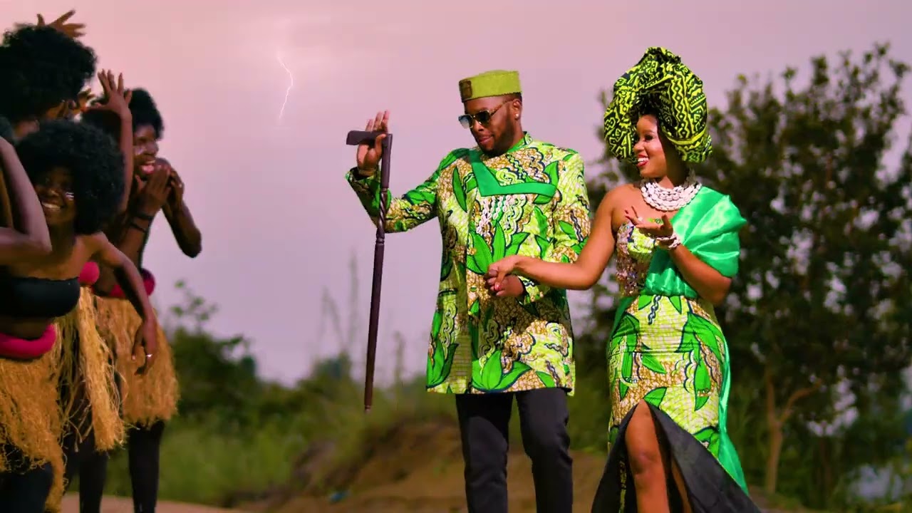 Junior Fataki- Mbanza-Ngungu Feat. Bill Clinton (Official Music Video)