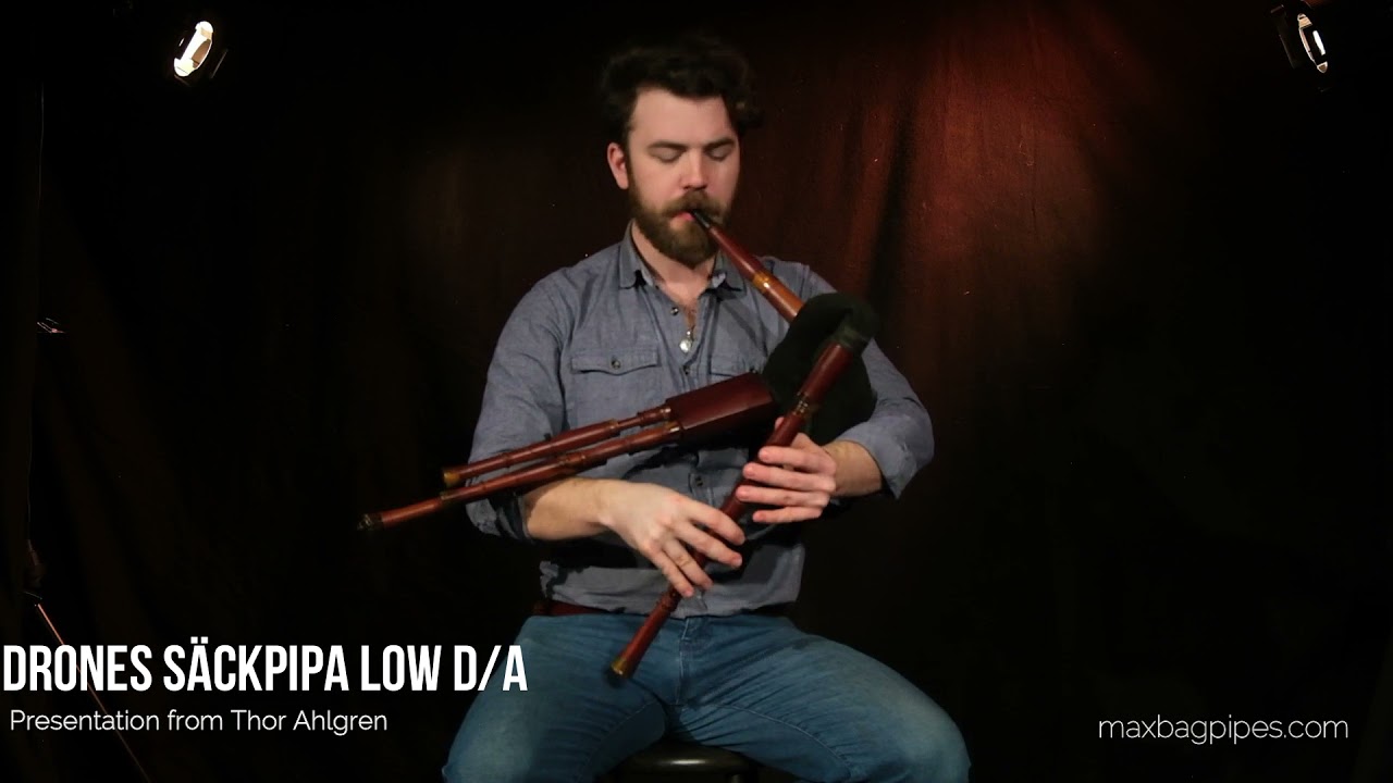Chromatic S&auml;ckpipa in low D/A, with inverted drones in the bag. With a contra bass drone!