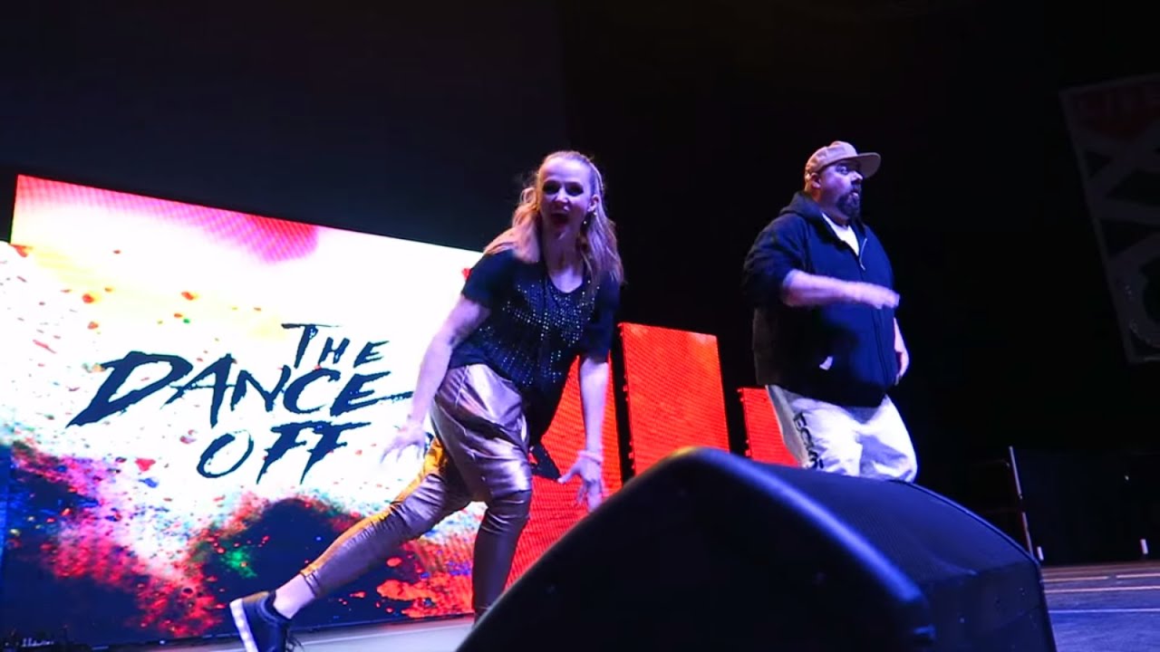 YOUTUBE DANCE OFF