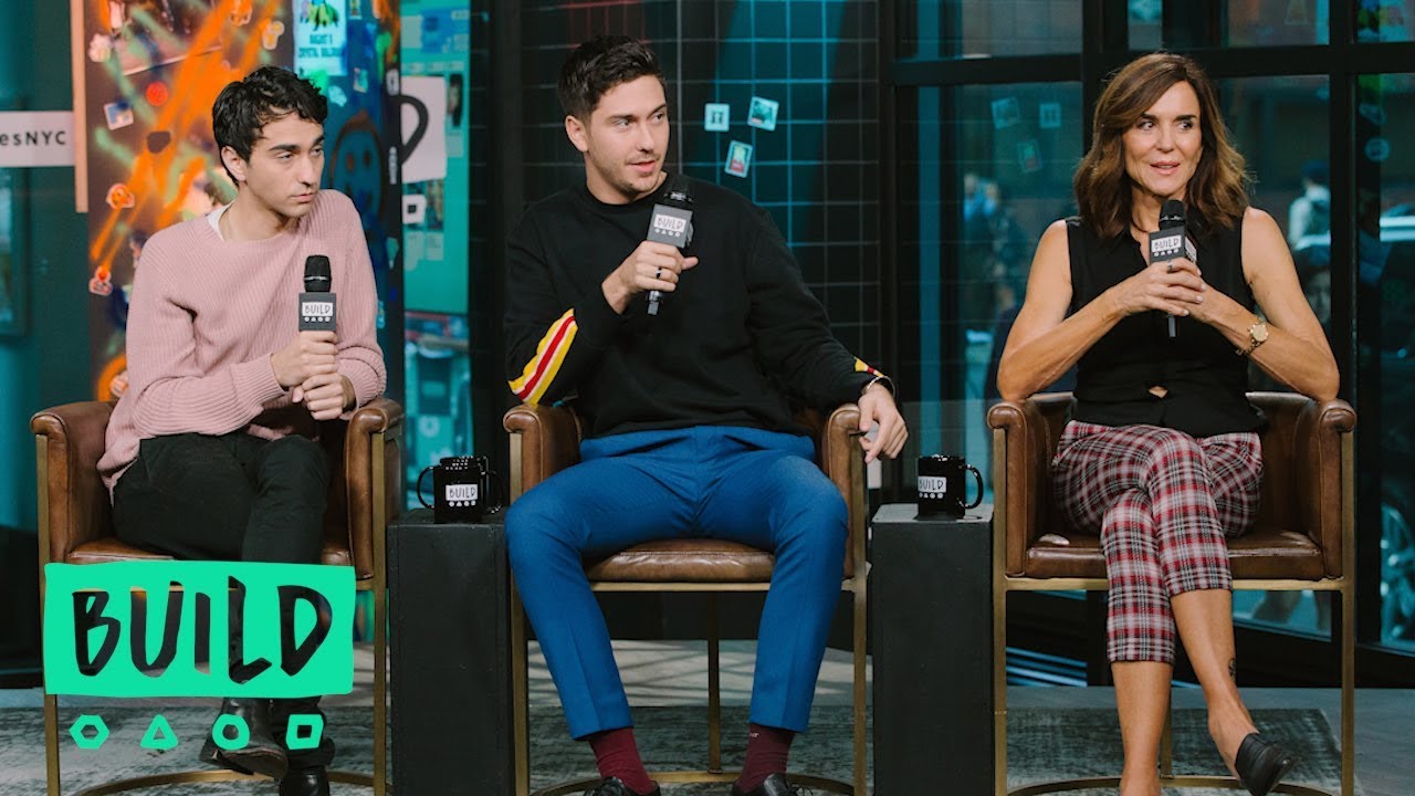 Nat Wolff, Alex Wolff & Polly Draper Chat About 