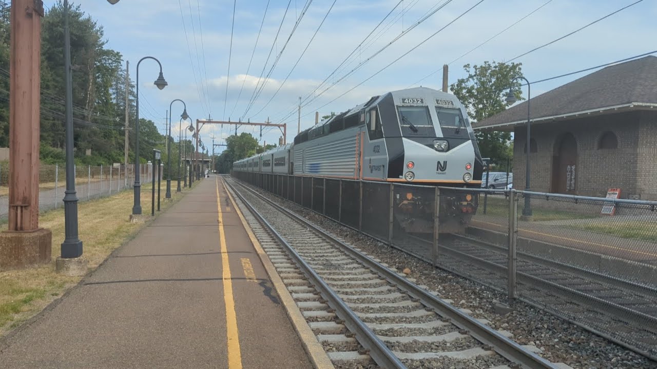 PM Rush: New Jersey Transit Morristown Line trains at Convent Station (6/15/2023)