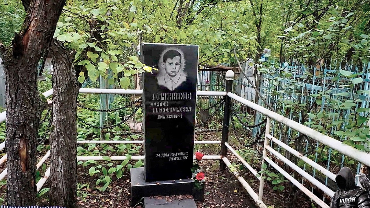 МОГИЛА, ОТ КОТОРОЙ ХОЛОД ВНУТРИ&hellip; Я ПОЧУВСТВОВАЛ ПРИСУТСТВИЕ СТРАХА &mdash; ЗАРОСШЕЕ КЛАДБИЩЕ | ЭГФ / ФЭГ