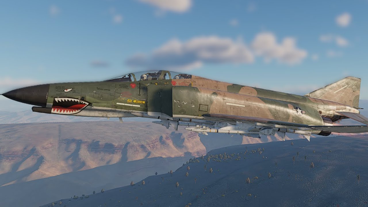 How to play F-4E in 2025