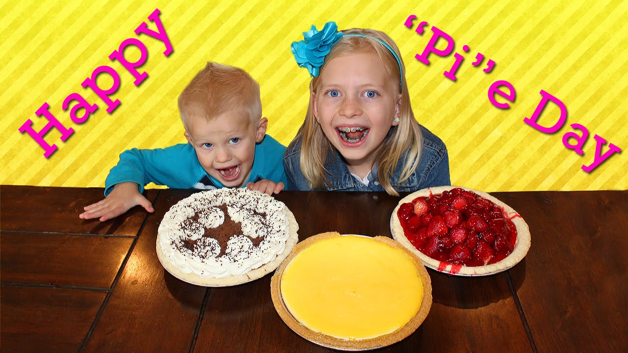 National Pie (Pi) Day Celebration  || Mommy Monday