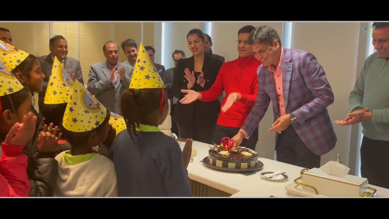 Chairman Sir celebrated his birthday with the children of migrant workers from iMpower programme