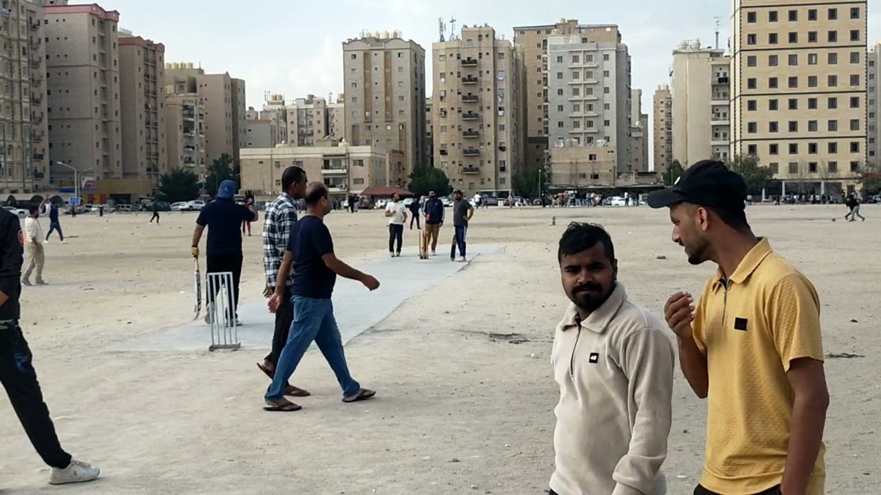“Street Cricket in Kuwait | Amazing Shots & Wickets!