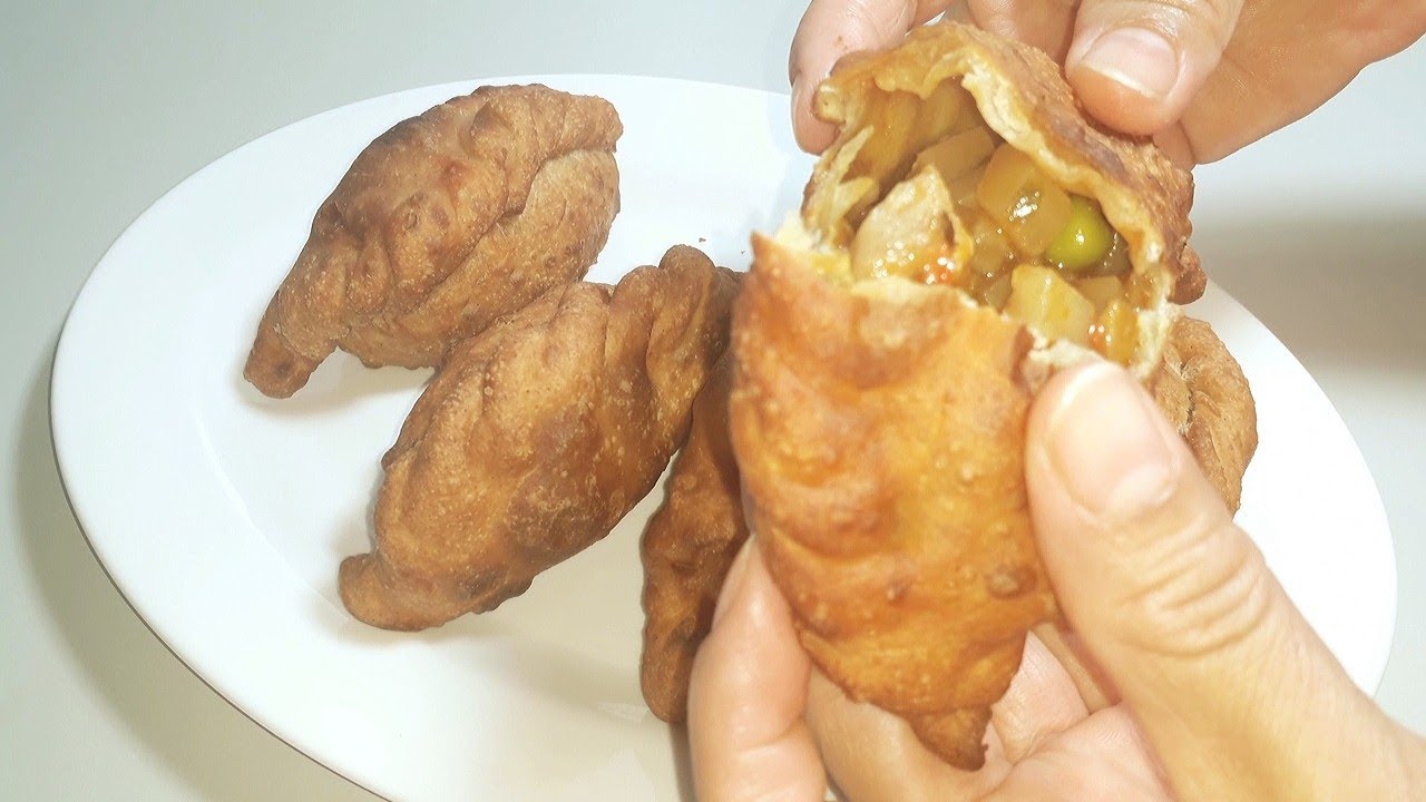 Empanadas de pollo fritas - estilo Boliviano