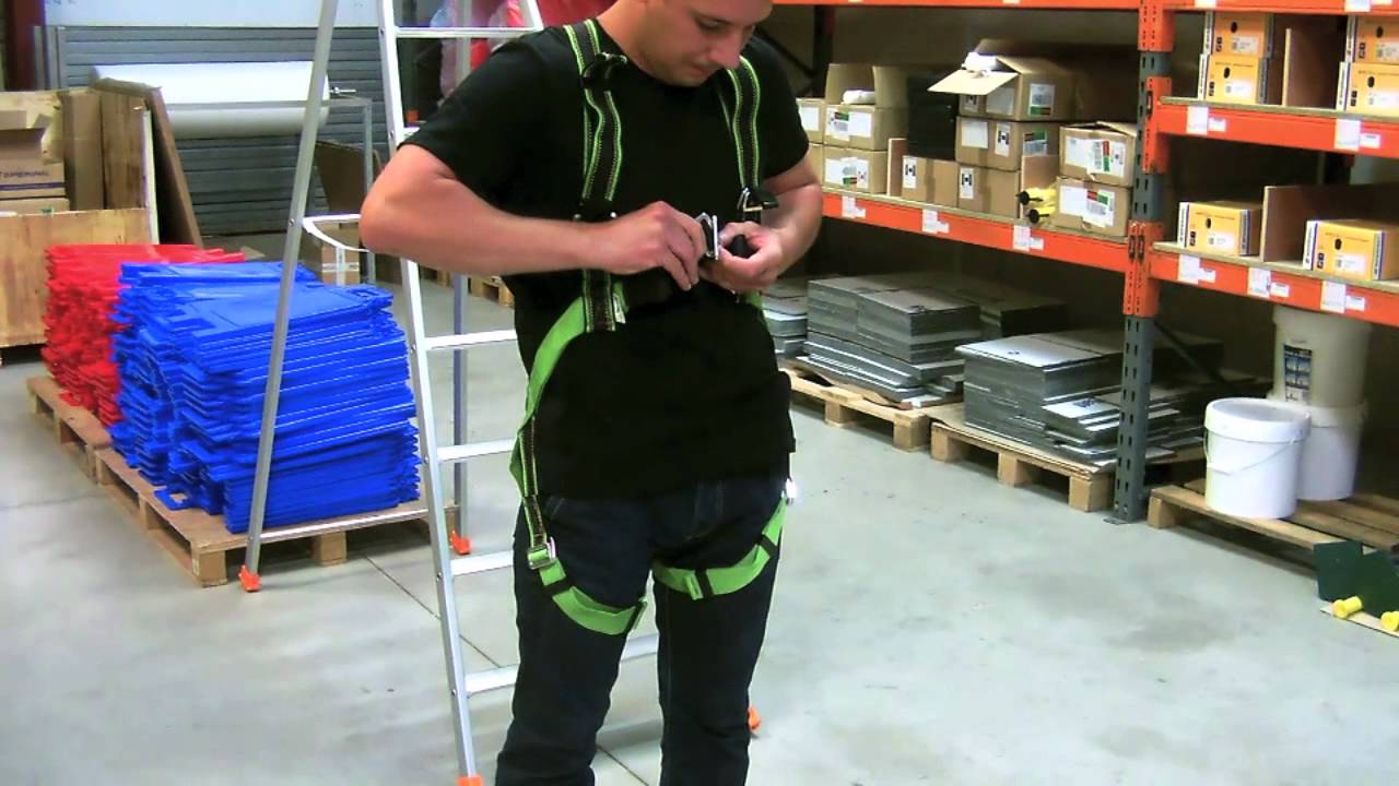 Equipement de protection individuelle : Mettre un harnais
