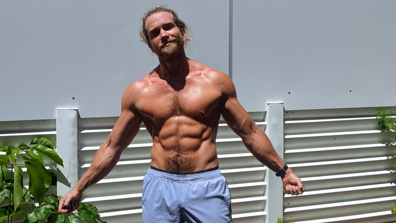 Man discovers fitness and begins diligent practice