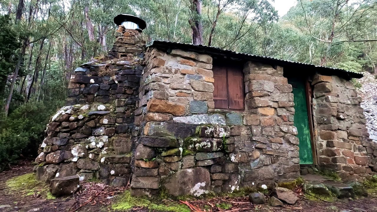 16x - Mt Wellington - Huts Cabins & Shelters