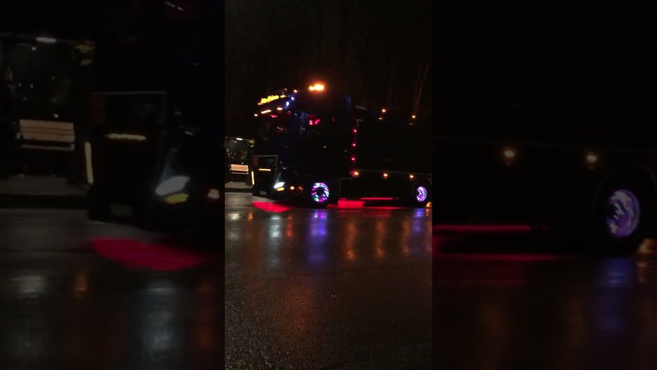 Christmas Convoy in Örebro