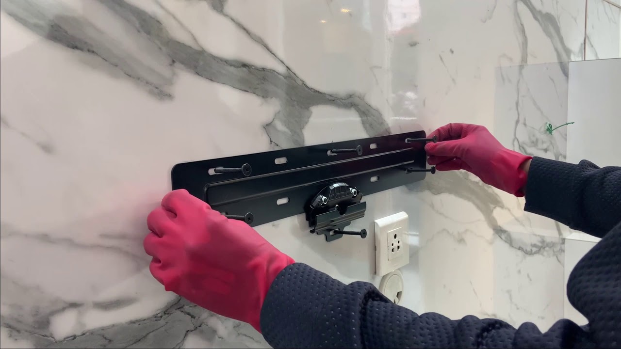 Samsung Q95T Unboxing and Wall mounting