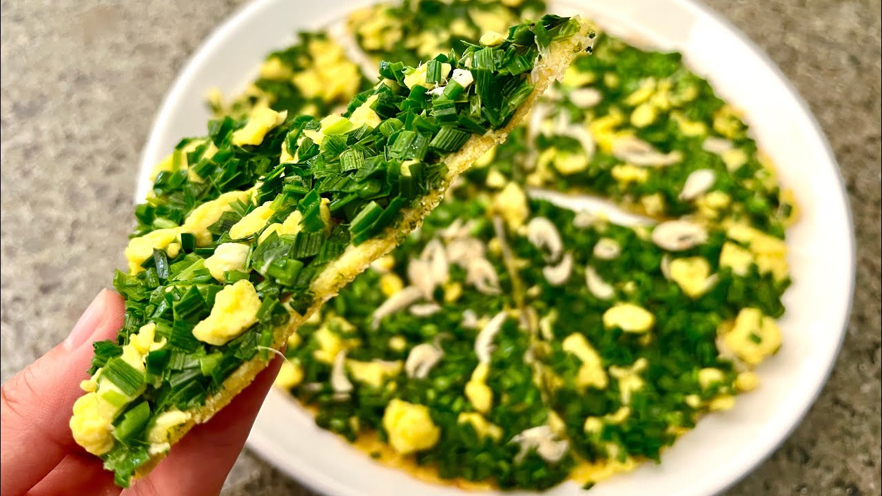 老北京玉米面儿烀饼 Peking Style Corn with Leek & Egg “Pizza”