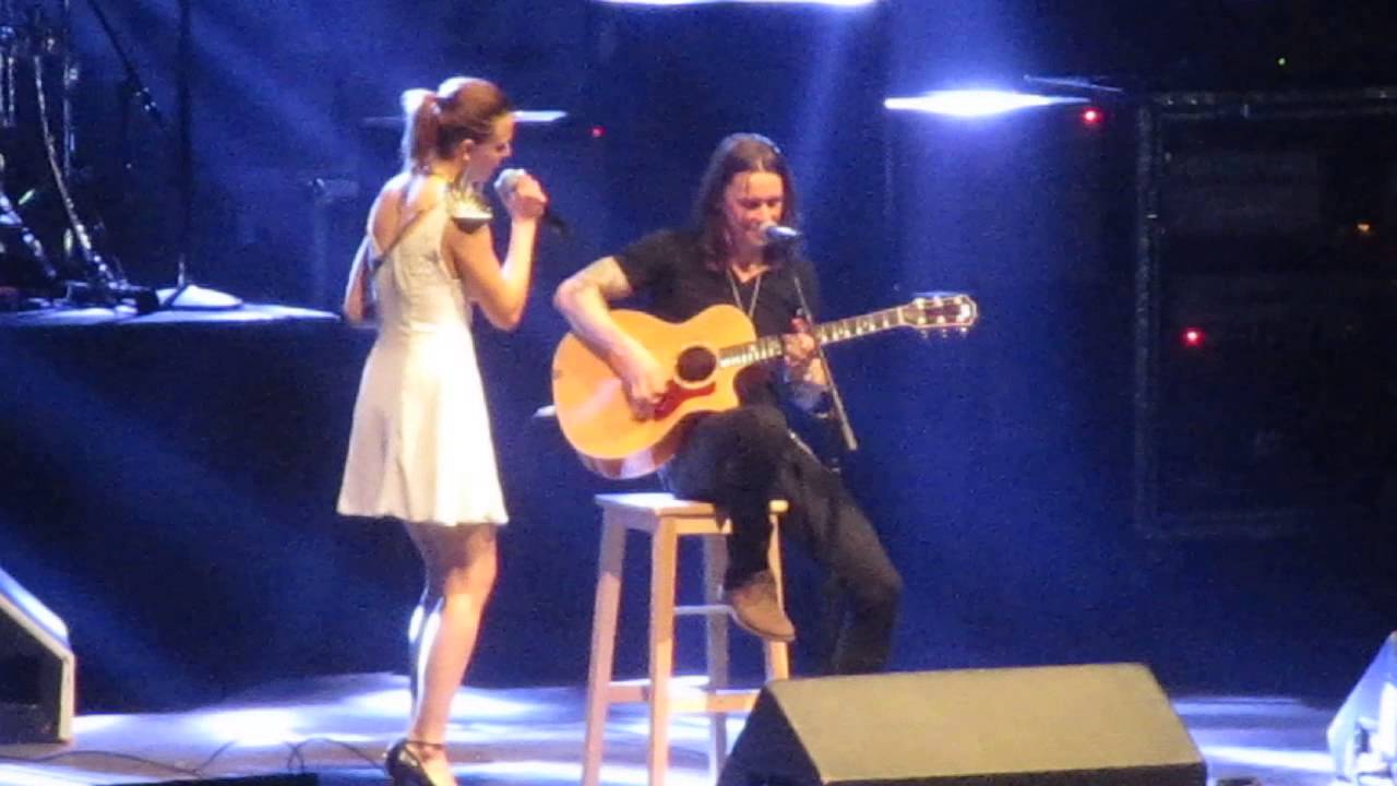 Alter Bridge - Watch Over You (feat. Elizabeth 