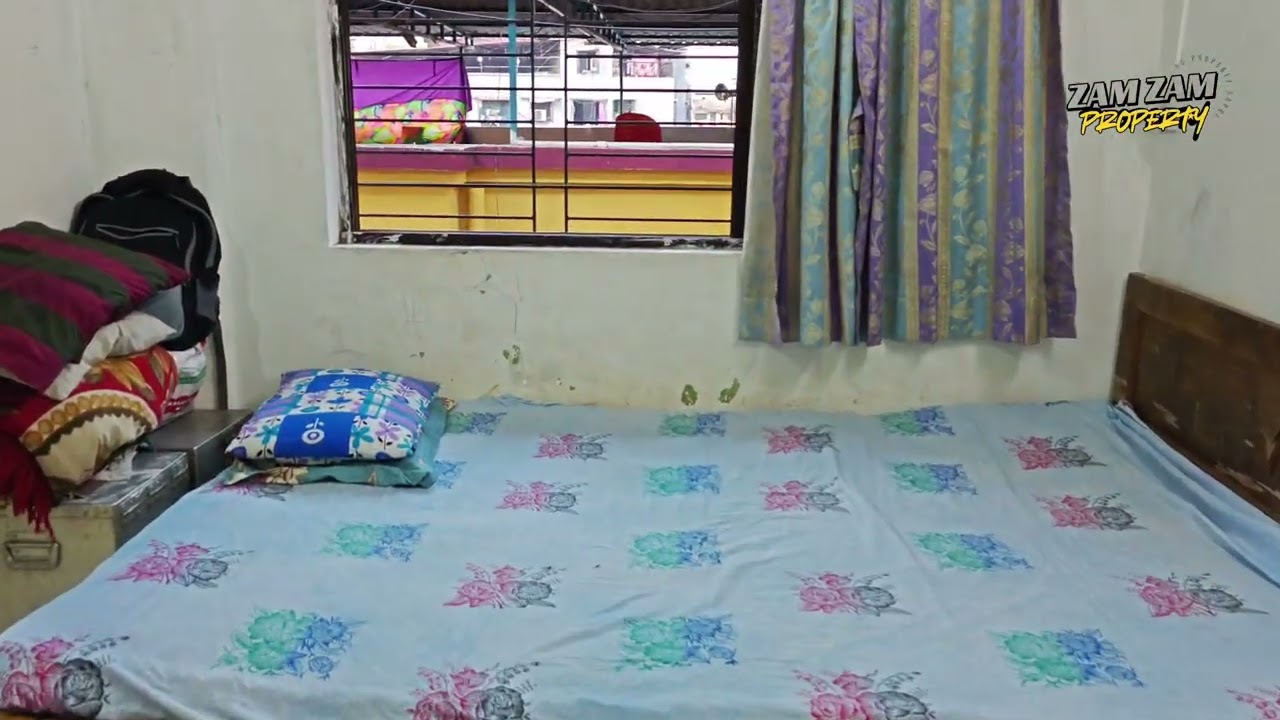 BIG SIZE 4 BHK PLUS TERRACE 55LAKH  OLD PROPERTY KISMAT COLONY MUMBRA 8097997756