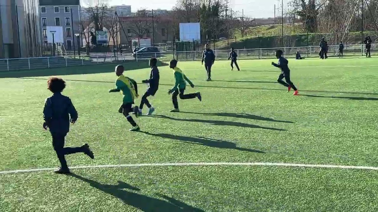 Ris Orangis - Viry Chatillon / U11 (2-1) Première mi-temps. 18 janvier 2023. [Score final 3-3]