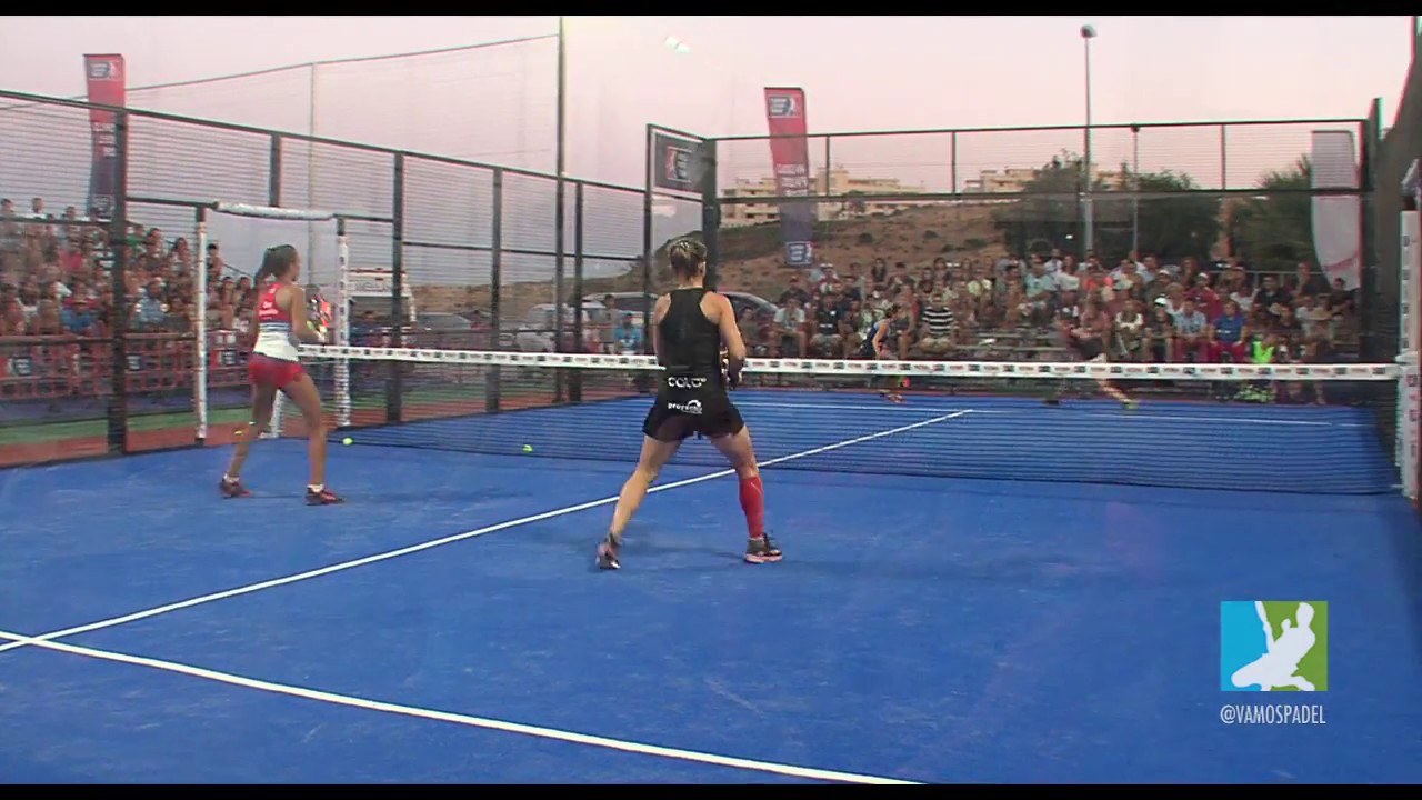 Vamos P&aacute;del. Cata Tenorio y Bea Gonz&aacute;lez contra Raquel Segura y Nuria Rovira