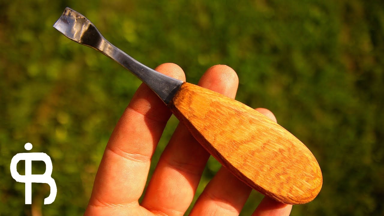 Forging a spoon carving gouge - making woodcarving tools