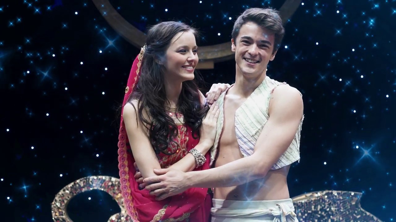 Tanti auguri dal cast di Aladin Il Musical Geniale e dal Teatro Brancaccio!