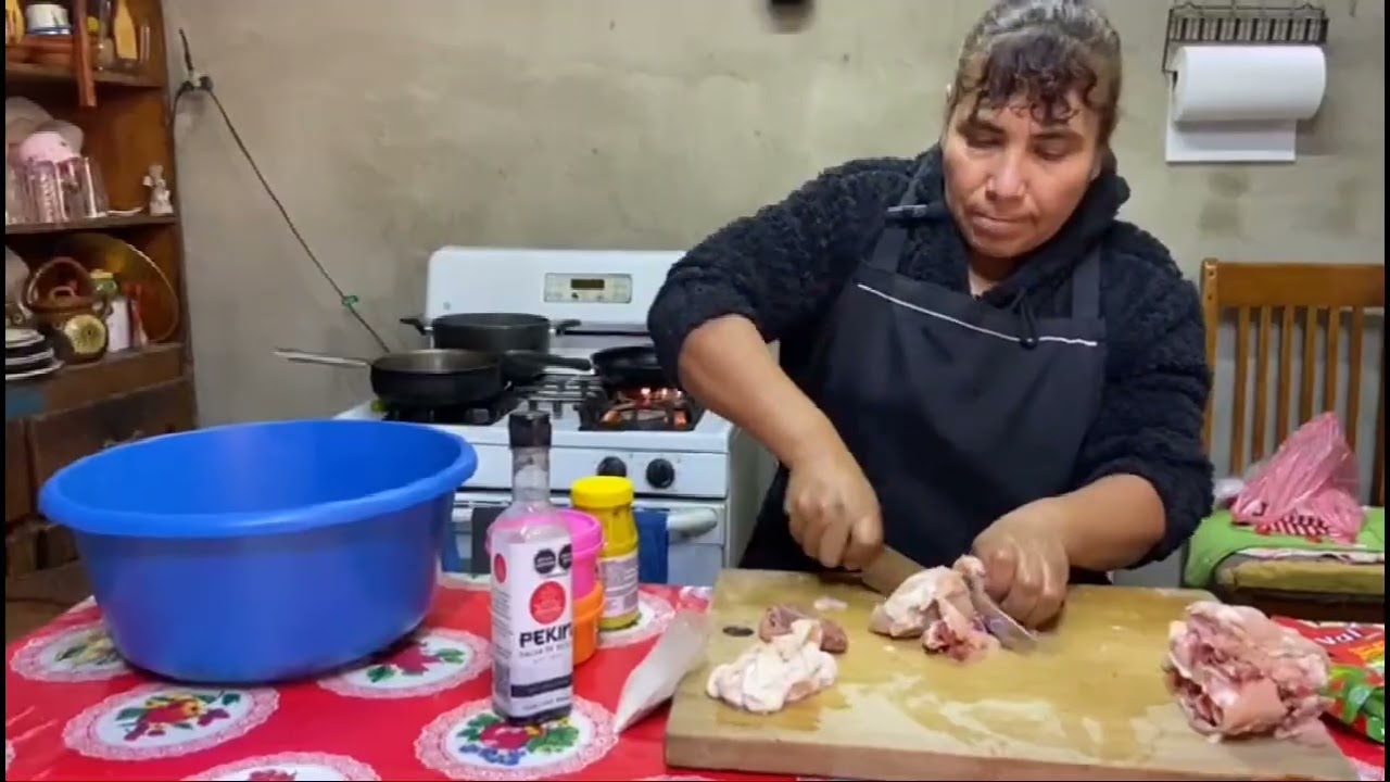 Pollo frito y espagueti 