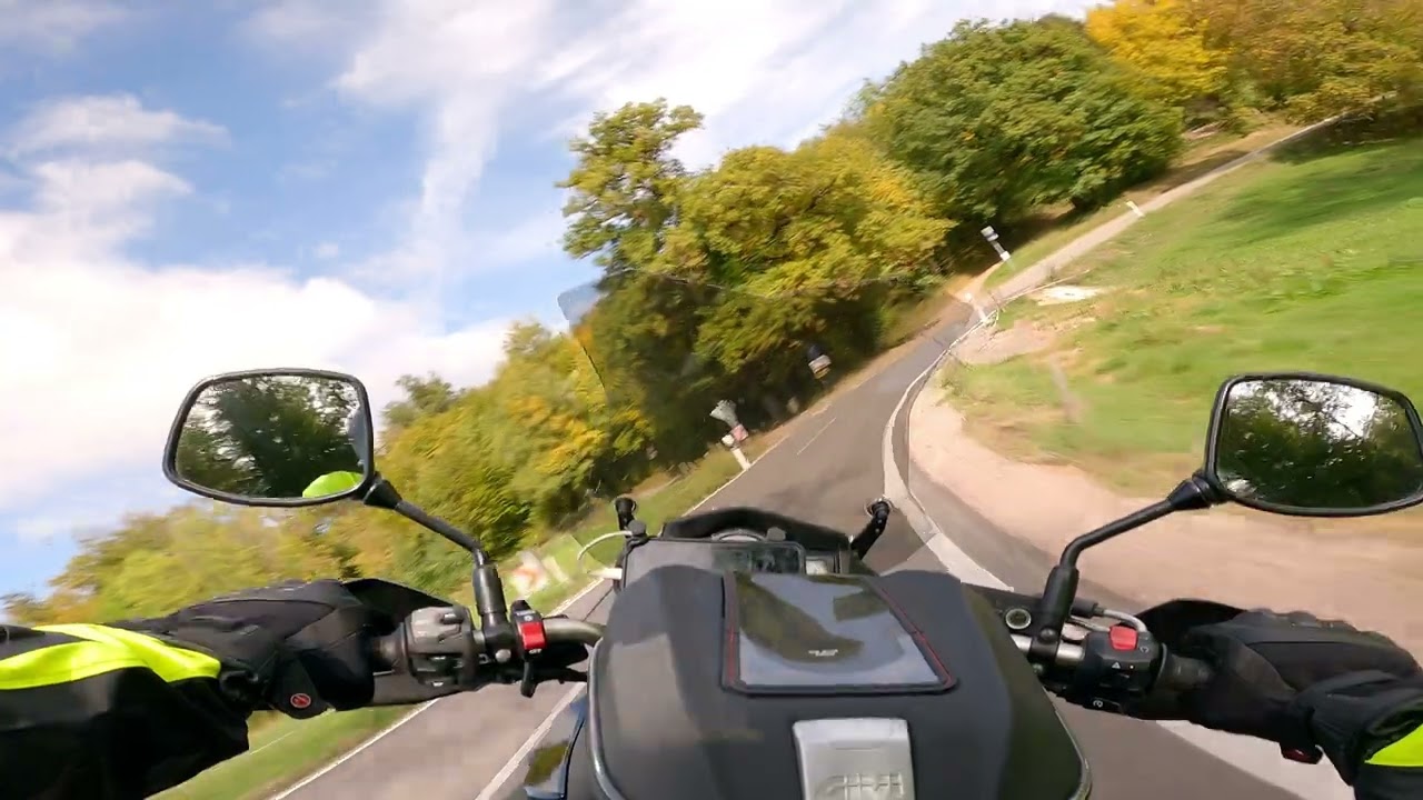 Suzuki V-Strom 650 XT | Any good for twisty roads? | Convince yourself! | Black Forest (Germany)