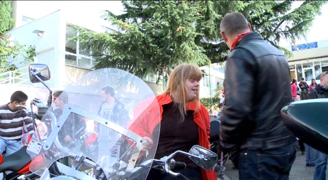 Bajkeri moto kluba Fjaka obradovali štićenike Centra 