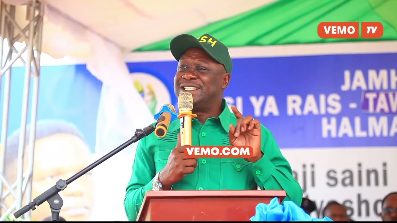 CCM YARIDHISHWA NA HATUA YA UTIAJI SAINI MIRADI MITATU YA UJENZI