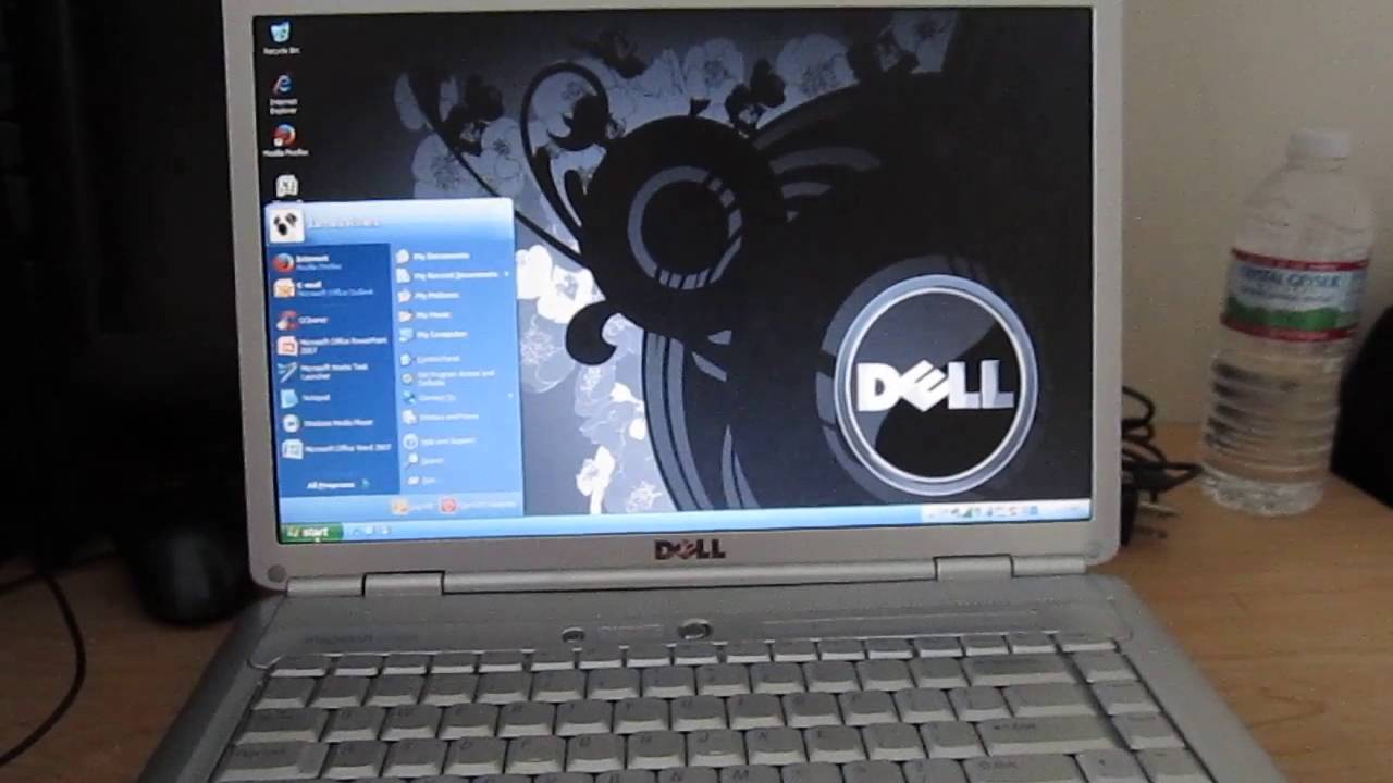 2008 Dell Inspiron 1525 running Windows XP Professional