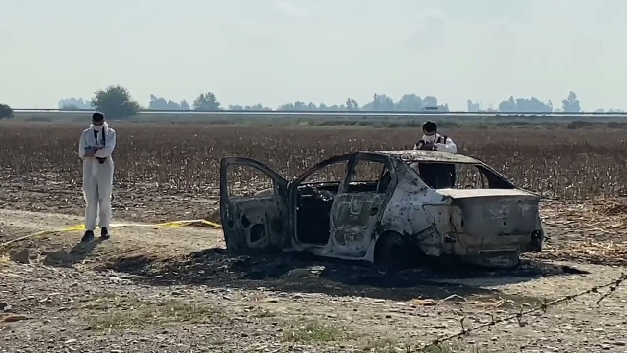 Kozan Gaziköy'de bir Araç Yandı.