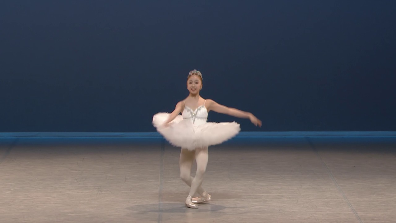 Fujimoto Yuika, 104 - Finalist - Prix de Lausanne 2017, classical