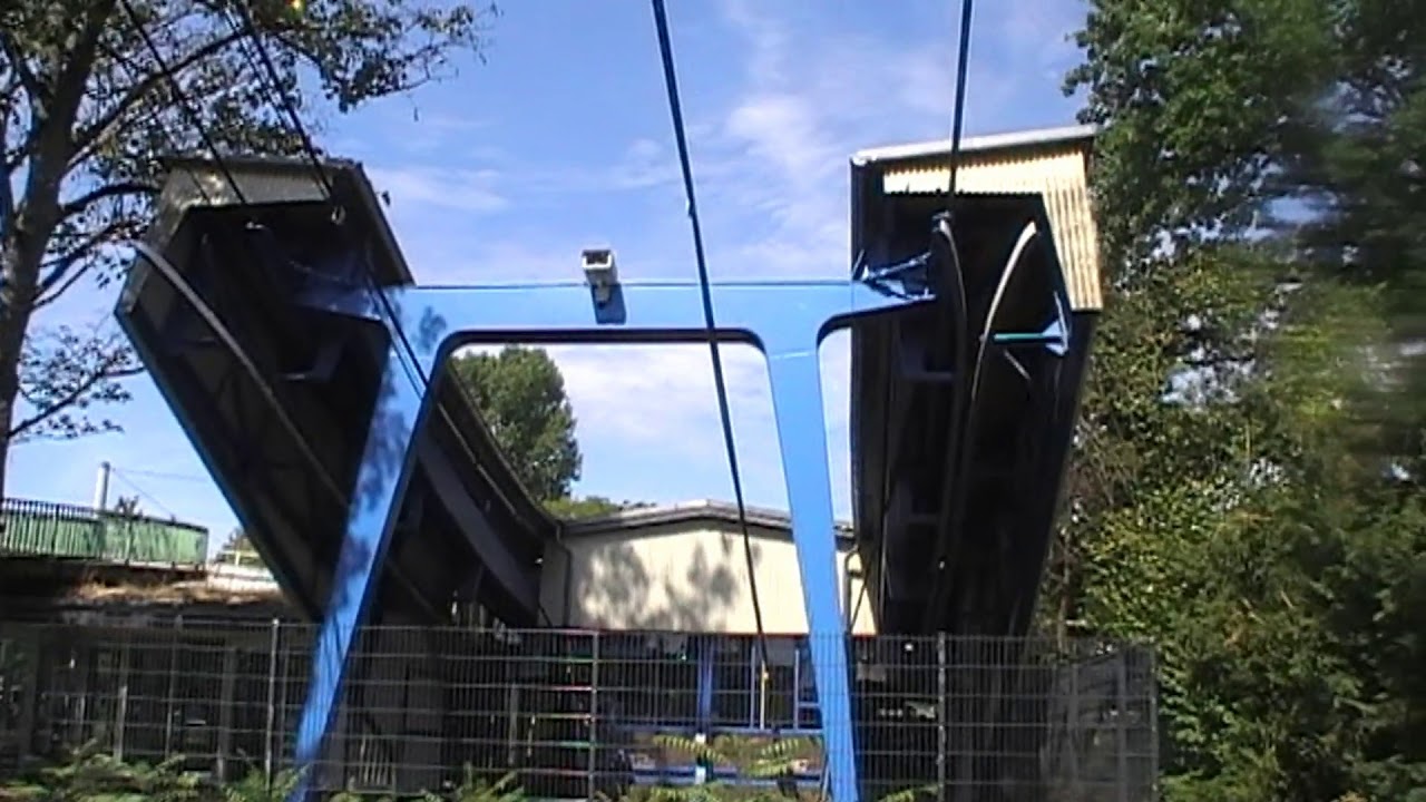 Die Station der Rheinseilbahn am Zoo