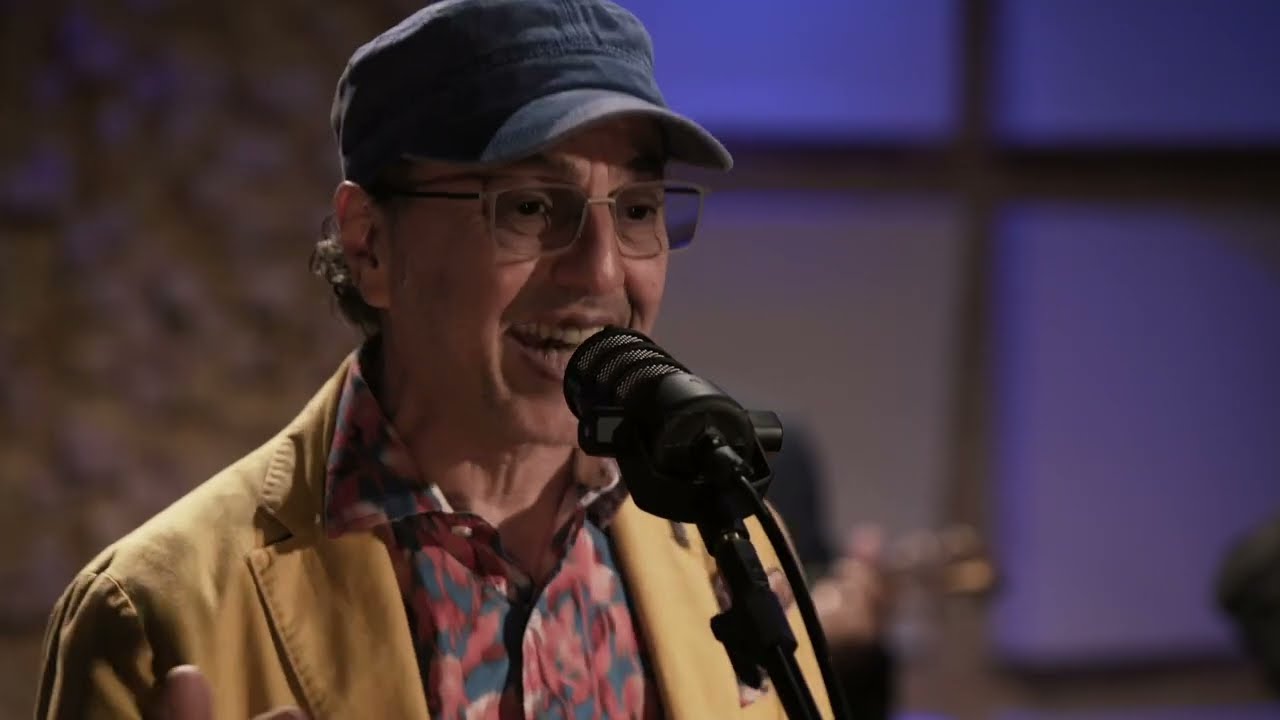 Zeca Baleiro - Casa no Céu (clipe oficial)
