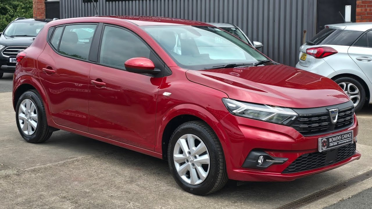 2021 (71) Dacia Sandero Comfort 1.0 TCE 5Dr in Fusion Red. 13k Miles. 1 Owner. FSH. Sat Nav. £10,000