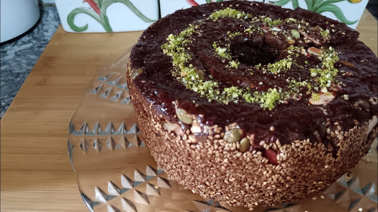 ‏أسهل كيك ممكن تحط في هذا العيد بالفواكه الجافه ￼
