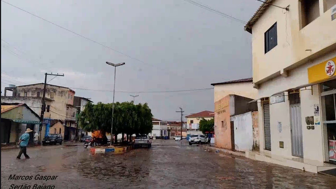 BARRO ALTO. BAHIA. CHUVA MUITO FORTE COM GRANIZO, RELÂMPAGO E TROVÃO.( EU ESTAVA LÁ)