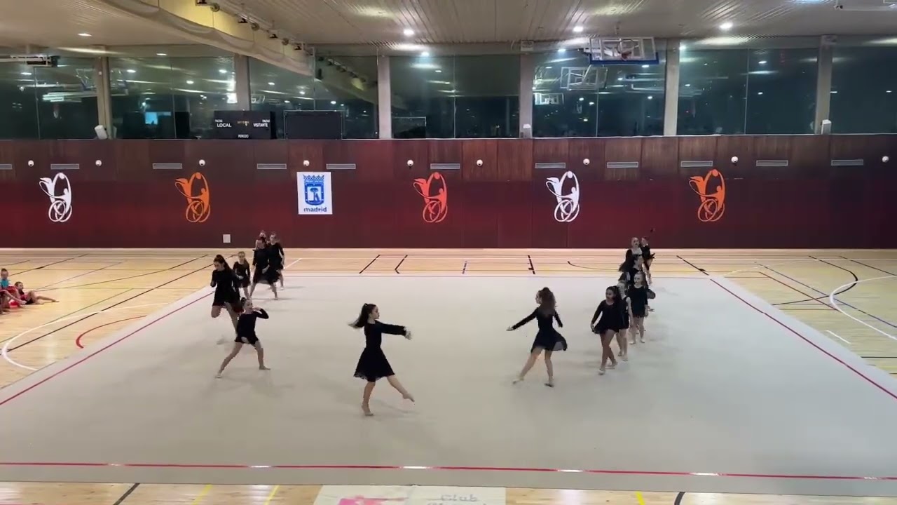 CLUB CERRO 2025. Exhibición de Navidad. Coreografía Nivel 3 (What About Us)