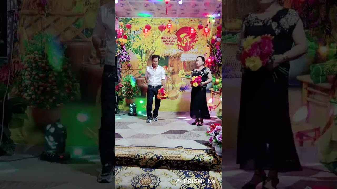 Đường tình đôi ngã:trình bài: Minh Đợi & cô Hà 